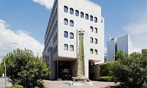 Fusc 102 del 30.05.2018, pubbl. Pkb Privatbank Kauft In Lugano Zu