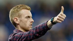 Le bel hommage d'Edward Still au magasinier du Sporting Charleroi avant  d'affronter Malines: «Finir en force à domicile, aussi pour Bello»