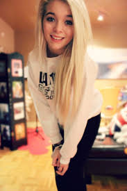 Résultat de recherche d'images pour "fille belle swag"