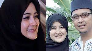 Bit.ly/16awdm1 official music video dari umi pipik abidzar al ghifari, putra umi pipik dan mendiang ustaz jefri al buchori menjadi sorotan lantaran. Popular Umi Pipik Called Uje S Third Wife A Public Figure Official Schedule For The Release Of Bts Meal Newswep