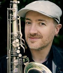 Dave Hassell's Instagram, Twitter & Facebook