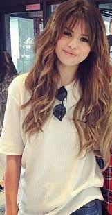 Every Time I Look At Her I Think How Can A Girl Be Soooo Perfect Haircuts Trends Hair Styles Long Hair With Bangs Layered Haircuts With Bangs