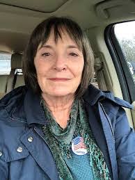 Karen Riedel's Instagram, Twitter & Facebook