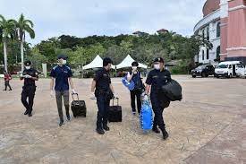 Zaman sis fa muda dahulu sis fa lebih ramai kawan yang berbangsa cina. Ums Official Website 16 Mei 2020 Penghantaran Pulang Pelajar Ums Ke Tawau Semporna Kunak Lahad Datu Kinabatangan Sandakan Beluran Telupid Tongod Pitas Dan Ranau