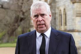 The duke of york was closest to the queen, two seats to her left, while prince charles sat opposite. Ut5jspl8shmkem