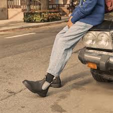 Shop men's chelsea boots available with leather soles, rubber soles, weatherproofing in tan, brown, black, suede and leather! Blundstone Chelsea Boots Mens Store Blundstone Original 1914 Black Premium Leather Boots