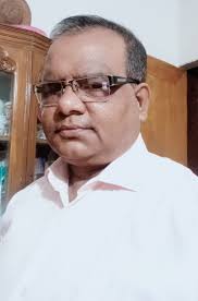 Which of these is a common trigger for asthma? a) Dust and allergens b)  Drinking cold water c) Muscle cramps d) Skipping meals