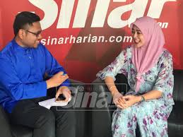Mereka membangkang pendirian dira kononnya. Sinaronline On Twitter Exco Puteri Umno Dira Abu Zahar Sudah Pun Berada Di Karnival Karangkraf Untuk Fb Live Sembang Santai Foto Sinar Harian Https T Co Yysmnkdt9l