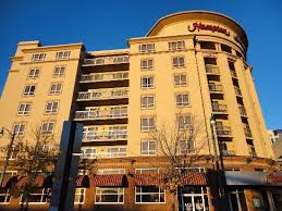 This hotel is 13.4 mi (21.5 km) from university of memphis and 12.5 mi (20.1 km) from pink palace museum. Hampton Inn Suites Memphis Beale Street Picture Of Hampton Inn Suites Memphis Beale Street Tripadvisor
