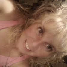 Look who I bumped into filming #escapetothecountry in Herefordshire. For  the first time my memory the two us onscreen together. Wait a good few  months and you'll get to see @thejuleshudson and