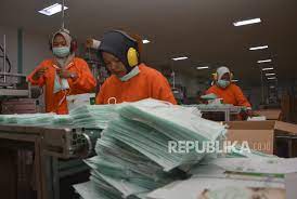 Lokasi pabrik masker di jombang : Gubernur Khofifah Tinjau Pabrik Masker Di Jatim Republika Online
