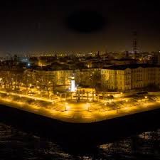 Comunitatea armeană din constanța și primăria orașului au reușit să readucă la viață farul genovez din apropierea cazinoului. Video Farul Genovez LumineazÄƒ Din Nou DupÄƒ 107 Ani Realitatea De ConstanÈ›a