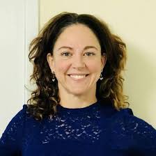 Mona Cummings's Instagram, Twitter & Facebook