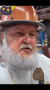 #cat #construction #constructionlife #catfood #identifyas #weird #9lives