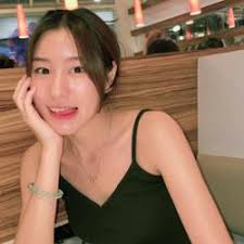 Amy Gruenhut Clubhouse Profile, Followers, Statistics (@agrunsamarathon)