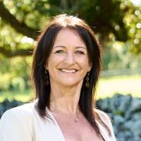 Joy Cullen's Instagram, Twitter & Facebook