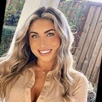 Christina Landreth's Instagram, Twitter & Facebook