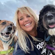 Kathy Derry's Instagram, Twitter & Facebook