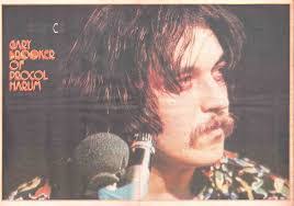 Bernadette Squires's Instagram, Twitter & Facebook