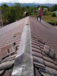 Kebiasaannya air keluar di bahagian kaki passenger depan adalah sebab hose untuk air tersebut keluar atau tercabut atau tersumbat ( recommend masalah dah baiki dan buat servis aircond kereta tapi masih tak sejuk. Tukang Baiki Tangki Air Bocor Paip Repair Bumbung Bocor Faizal Renovation 01112281672 0182762814 M Niaga