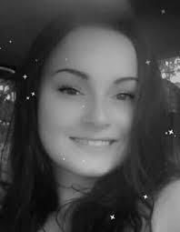 Brooke Motter's Instagram, Twitter & Facebook