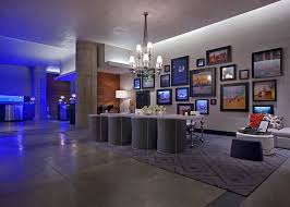 W Austin Hotel Concierge Desk In 2020 Austin Hotels Hotel Concierge Design