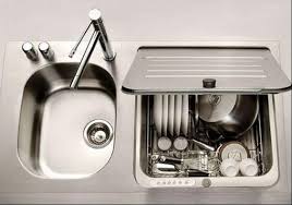 Comment Utiliser La Disposition D Armoires De Cuisine La Plus Pratique Evier Cuisine Petit Lave Vaisselle Petite Cuisine