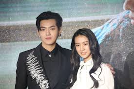 Now, a woman by the name of xiao gna has revealed audio and text evidence that she is indeed wu yifan's girlfriend. Wang Sicong Helped Wu Yifan Choose Concubine Gathering 70 Or 80 Girls Less Than 5 Men Inews