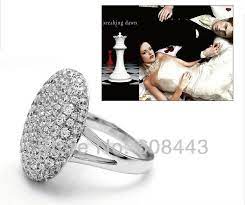 Pin By Naomi Gomez On Put A Ring On It Bella Wedding Wedding Rings Twilight Breaking Dawn