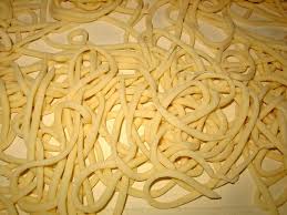 Il risultato è un piatto di pici che non ha la giusta consistenza. Pici Toscani Come Si Fanno Condimenti E Ricette Curiosita Ricette Ricette Pasta Fatta In Casa Cibo Vegano