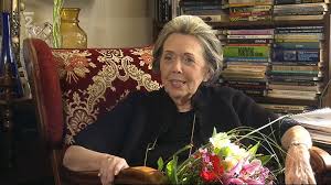 Jiřina jirásková vystudovala pražskou konzervatoř, kam přešla z řadového gymnázia. P1hb5x3fpqze1m