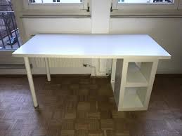 Biete gebrauchten ikea malm schreibtisch zur selbstabholung. Weisser Ikea Schreibtisch Zu Verschenken Zu Verschenken In Berlin Free Your Stuff
