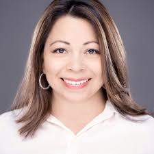 Carmen Warren's Instagram, Twitter & Facebook