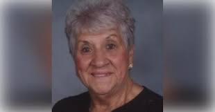 Gertrude Holton Obituary (2023)