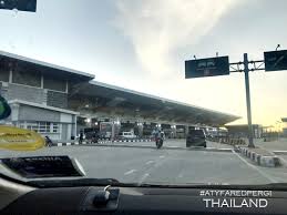 Cara masuk thailand guna kereta. Aku Bukan Bidadari Trip Hatyai 2018 Proses Masuk Thailand Dengan Kereta Sendiri Melalui Bukit Kayu Hitam