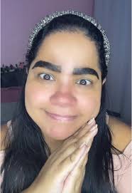 Testando Rena Pronta para Sobrancelhas