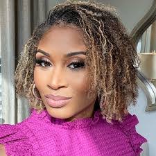 Sharon Eberhart's Instagram, Twitter & Facebook