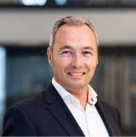 Clara Schindler's Instagram, Twitter & Facebook