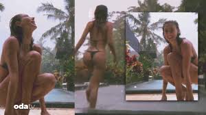 Şeyma Subaşı tanga bikinisiyle sağanak yağmur altında havuza girdi - Son  Dakika Magazin Haberleri