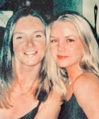 Hi beautiful group. I don't have many pictures of my sister and me. We have  gone through a terrible time. Could someone please make this clearer. I  would be so grateful x