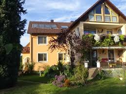 Set in kitzbühel in the tyrol region, haus ingrid offers accommodation with free private parking. Ferienwohnung Im Ferienhaus Ingrid Pottenstein Frau Ingrid Berner