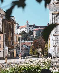 It is roughly coextensive with the historic region of slovakia, the easternmost of the two territories that from 1918 to 1992 constituted czechoslovakia. 9 Fakta Slovakia Negara Tempat Beribu Ribu Gua Yang Eksotis Abis