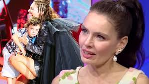 Nil Karaibrahimgil'den oğlu Aziz Arif'e: Benim çocuğum olduğu için çok  mutluyum