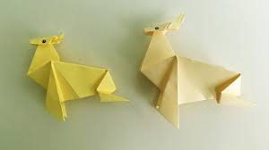 Eine ausführliche anleitung mitsamt nähvideo machen es auch anfängern leicht, das täschchen zu zaubern. Hirsch Aus Papier Basteln Einfach Suss Geschenk Kindergarten Kita Origami Falten Tiere Ideen Youtube
