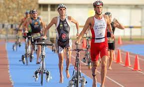 Hiç bilmeyenler için triatlon nedir, triatlona nasıl başlanır? Triatlon Nedir Triatlona Nasil Baslanir Sneaks Cloud Blog