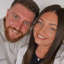 Joanne Hull's Instagram, Twitter & Facebook