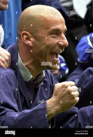 Gianluca vialli chelsea celebrates hi-res stock photography and images