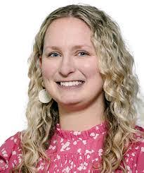 Chelsea Foster's Instagram, Twitter & Facebook