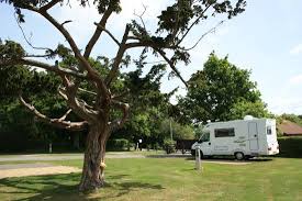 Bestill lytton lawn touring park i hampshire, england fra kr 205,11/natt. Lytton Lawn Touring Park Updated 2021 Campground Reviews Photos Milford On Sea Tripadvisor
