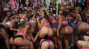 Vídeos de carnaval pornô, sexo no salão e samba na Brasileirinhas